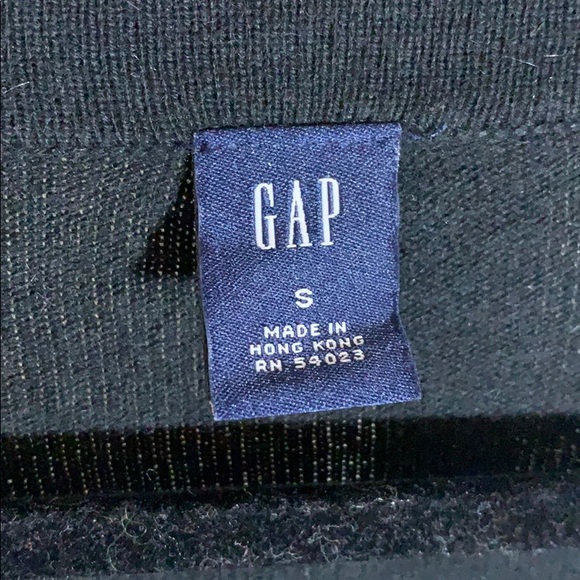 Gap V-Neck Cardigan - Picture 3 of 4